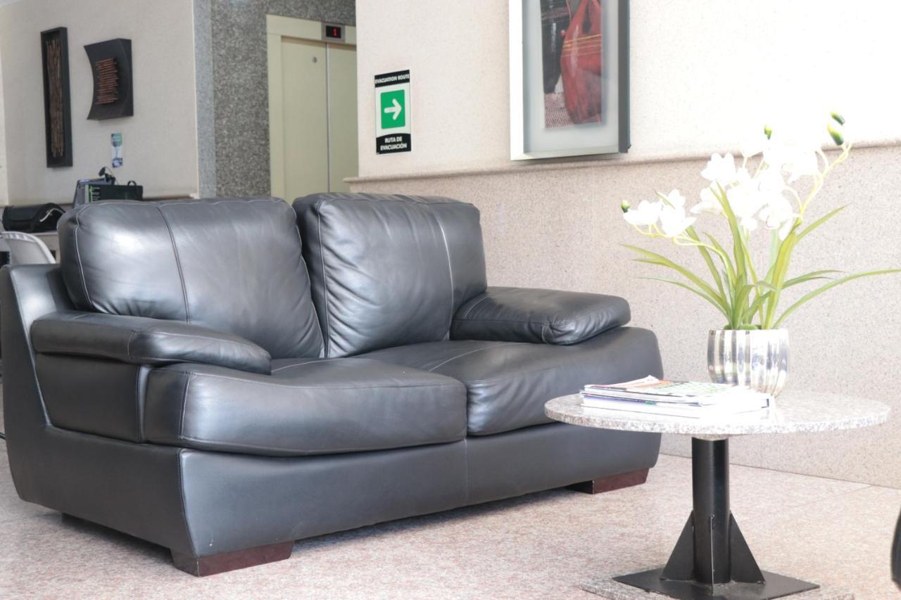 Hoteles Bogota Inn Lago Chico Zona Rosa Eksteriør billede
